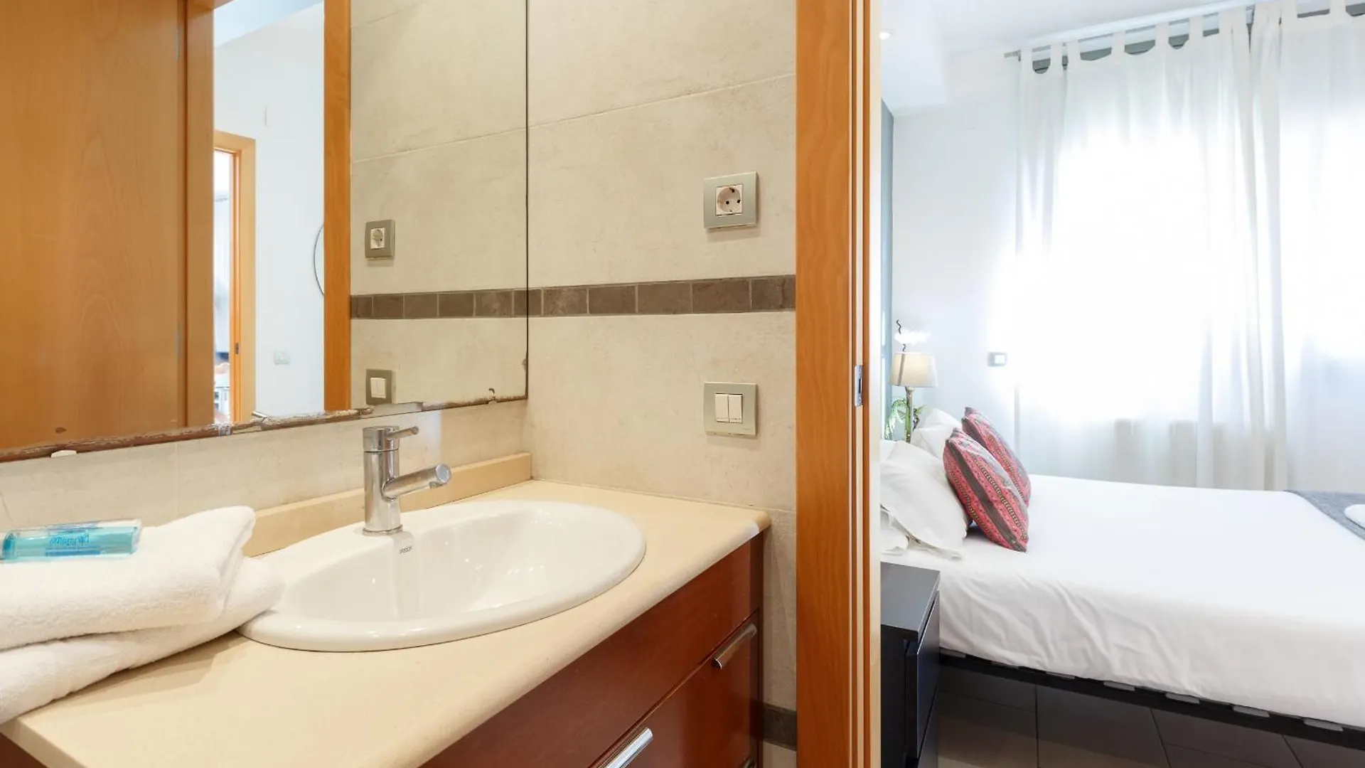 Playa Beach Barcelona Apartment 0*,  Ισπανία